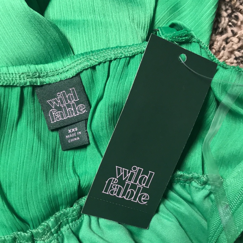 WILD FABLE Satin Bright Green Women's Summer Jumpsuit
| NWT!🐠 - Picture 8 of 9